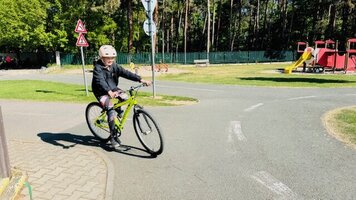 Zábava a poučení na dopravním hřišti – 4. C v akci