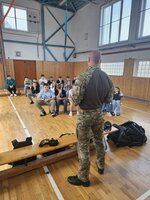 CELOŠKOLNÍ PROJEKT „BEZPEČNÁ ŠKOLA“ - 2. část: Školení žáků na zvládání krizových situací