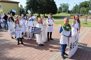 Olympijským pochodem končí oslavy 530 let od založení školy v Sezemicích