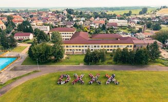  Poslední ohlédnutí za oslavami výročí založení školy v Sezemicích